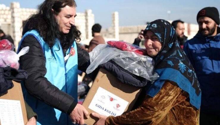 Ünlülerden TDV’nin kurban programına destek