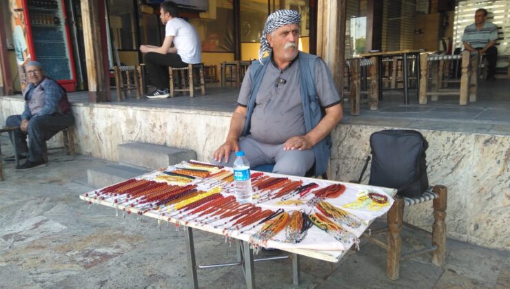 Bayramlık Tespihler Tezgahlarda görücüye çıktı