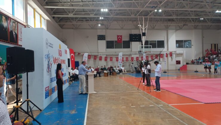Diyarbakır’da GSB ‘yaz spor okulları’ açılışı gerçekleştirildi