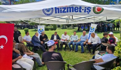 İşten çıkarılan işçiler Bağlar Belediyesi önünde çadır nöbeti başlattı