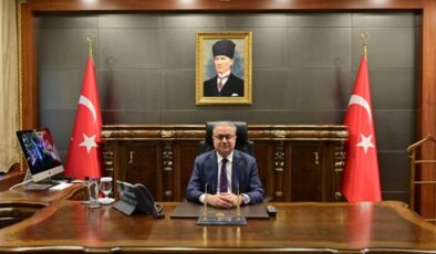 Diyarbakır Valisi bugün emekliye ayrıldı