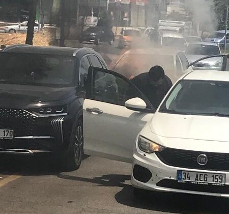 Diyarbakır’da araç alevlere teslim oldu