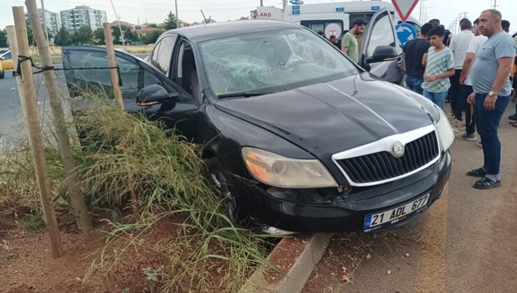 Diyarbakır’da aşırı hız kaza getirdi:2 yaralı