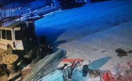 Bakır kabloları çalan hırsızlar kamerada