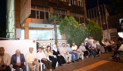 Bismil’deki oturma eylemi büyüyerek devam ediyor