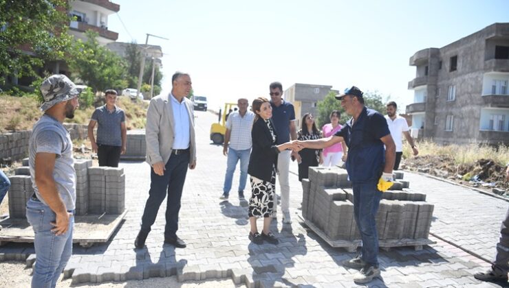 Bismil’de kilitli parke taş döşeme çalışması