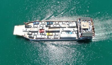 Elazığ feribotlarında bayram hareketliliği