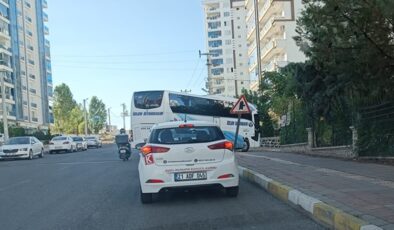 Fırat Mahallesi’ndeki ara yollar şehirlerarası yola döndü