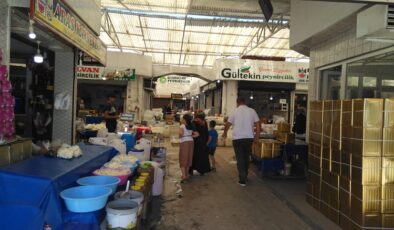 Peynirciler Çarşısı En Sakin Günlerini Yaşıyor