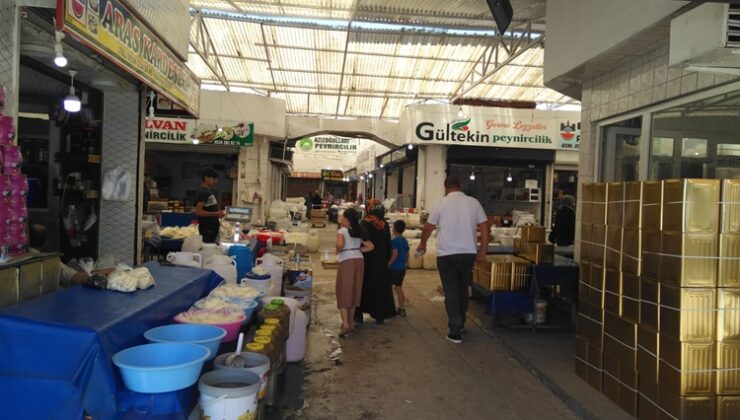 Peynirciler Çarşısı En Sakin Günlerini Yaşıyor