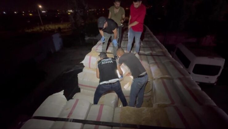 Saman balyaları arasında 35 kilo esrar ele geçirdi