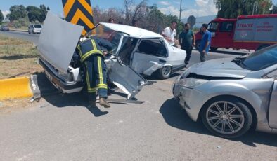 Van’da trafik kazası: 14 yaralı