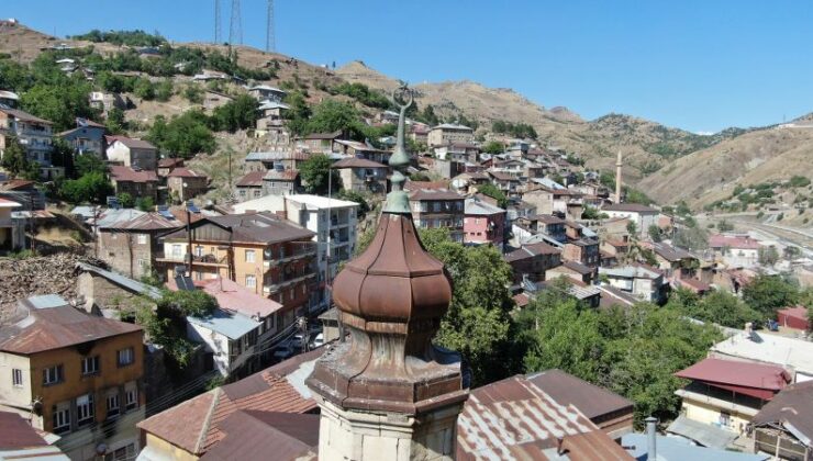200 yıllık Cami-i Kebir turizme kazandırılmayı bekliyor