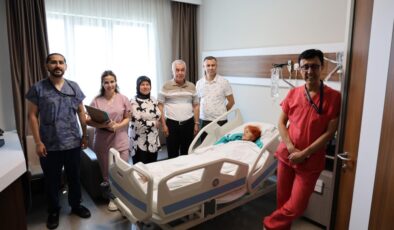 88 yaşındaki kadının böbreğinden 4 santim taş çıktı