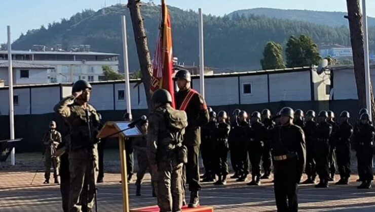 106. Topçu Alayında sancak devir teslimi töreni