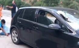 Tunceli’de araca kaya düştü: 1 ölü, 2 yaralı