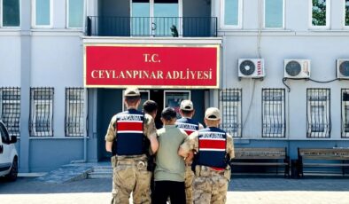 Motosikletli uyuşturucu satıcıları jandarmadan kaçamadı
