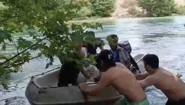 Dicle Nehri’nde mahsur kalan aile kurtarıldı