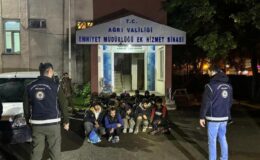 Ağrı’da tırda 32 göçmen yakalandı