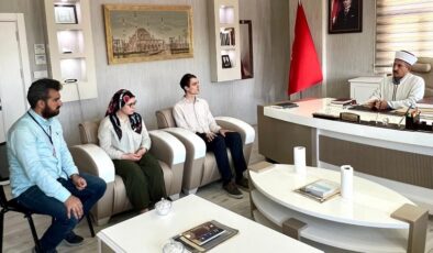 Alman turist, ulu camide müslüman oldu