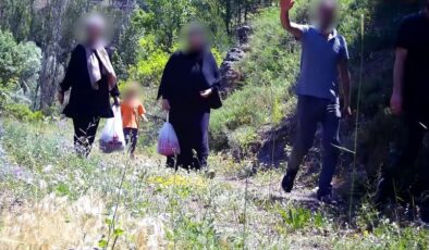 Ayı değil, köylüler fotokapana yakalandı