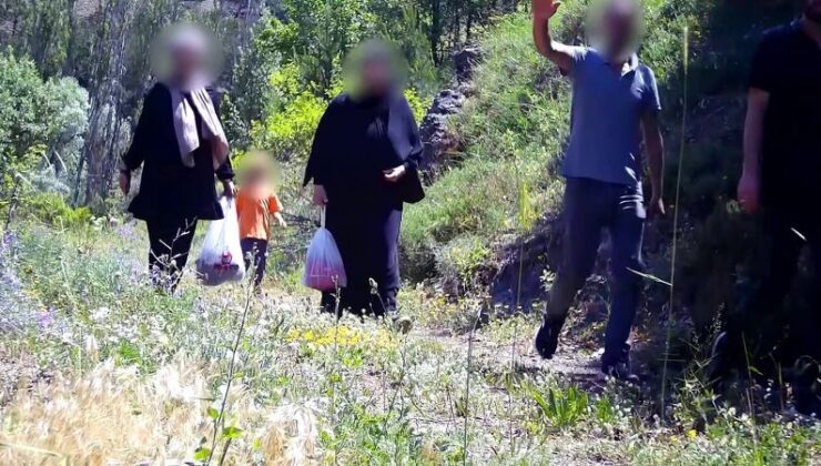 Ayı değil, köylüler fotokapana yakalandı