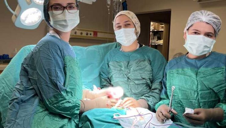 Bitlis’te gebe hastaya over kisti operasyonu