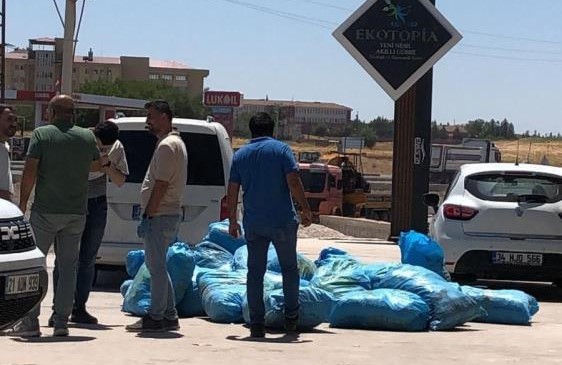 Diyarbakır’da işyerinde 296 kilo skunk ele geçirildi