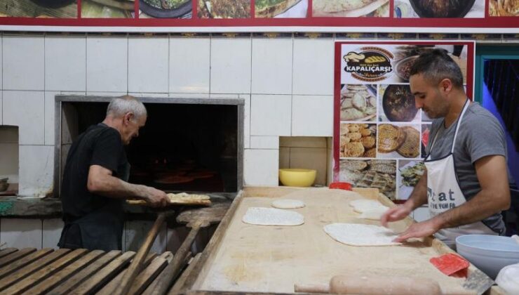 Elazığ’da fırıncılar sıcakta ekmek peşinde