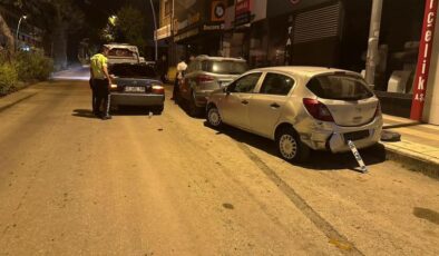 Elazığ’da kontrolden çıkan araç zarar verdi