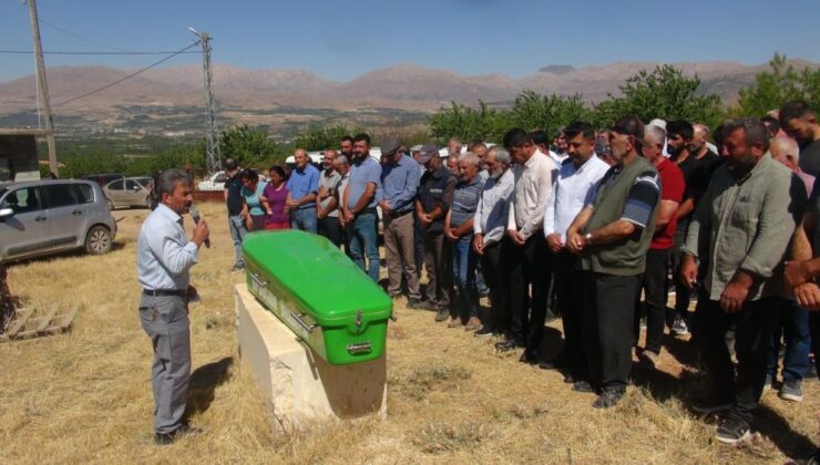 Malatya’da traktör kazasında hayatını kaybeden kardeşler toprağa verildi