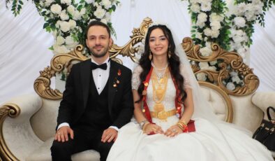 Hakkari’de görkemli düğün töreni