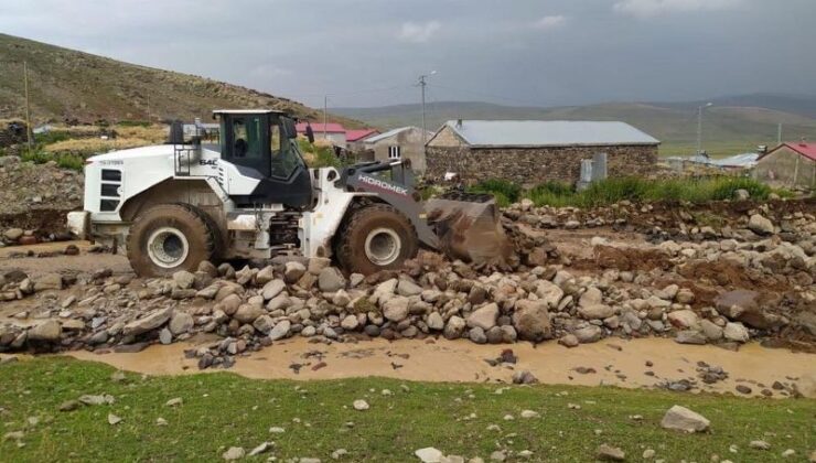 Iğdır’da köyler sel suları altında