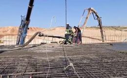 İnşaat işçisi beton pompası altında can verdi
