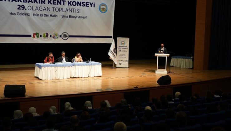 Eş Başkanlar Bucak ve Hatun, Kent Konseyinin Eş Başkanlığına seçildi