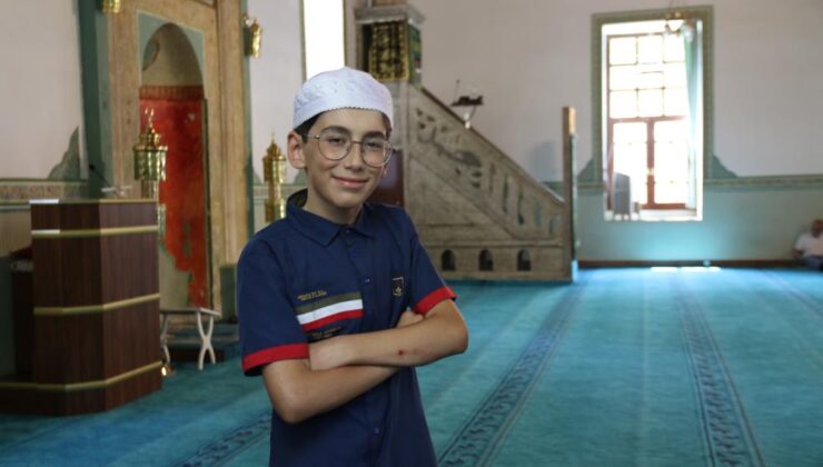 Miraç ezan okuma yarışmasında tekrar birinci oldu