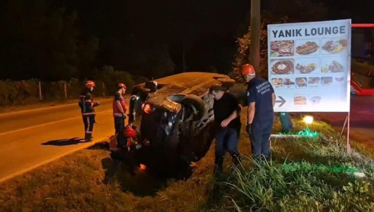 Sakarya’da turist minibüsü kanala düştü