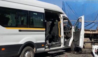 Gaziantep’te işçi servisleri çarpıştı: 21 yaralı