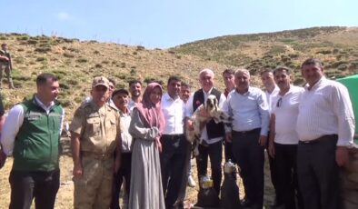Vali Çakır, yaylada konaklayan besicileri ziyaret etti