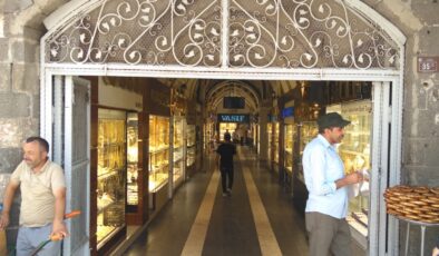 Diyarbakır Kuyumcular Çarşısı sessiz günler yaşıyor