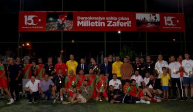 15 Temmuz Şehitleri Anma Futbol Turnuvası’nın Şampiyonu İl Emniyet Müdürlüğü oldu