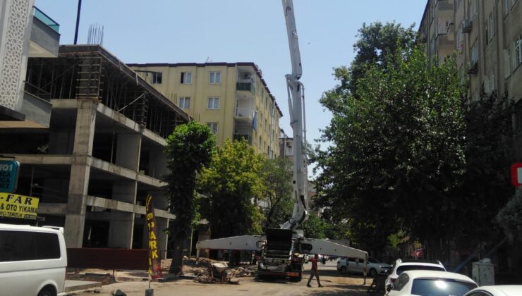İnşaat çalışmaları nedeniyle kapanan sokaklar çileden çıkarıyor