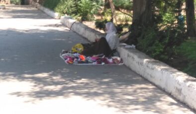 Ekmeğini El Emeği ürünlerinden çıkarıyor