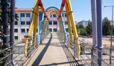 Vatandaşlar Koşuyolu üst geçidini kullanmıyorlar