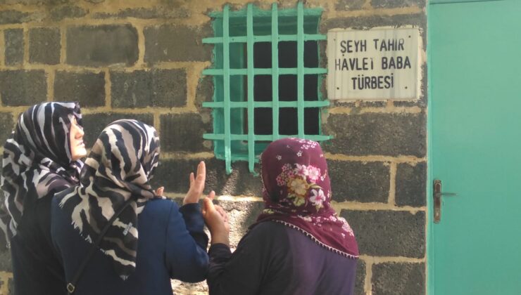 Diyarbakır’daki türbeler ziyaretçilerin akınına uğramaya devam ediyor