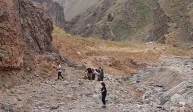 Yaylada rahatsızlanan kadın için helikopter havalandı