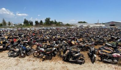 Yediemin otoparklarındaki milyonluk araçlar hurdaya çıkıyor