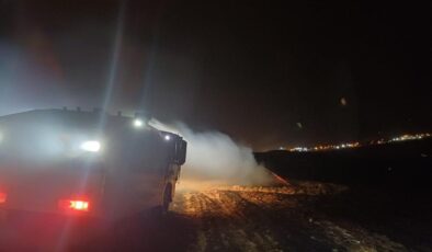 Silvan’da anız yangını TOMA ve itfaiye ekiplerince söndürüldü