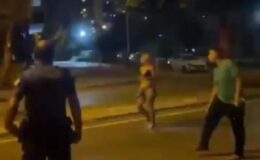 Bağımlı kadın sokakta kargaşa çıkardı