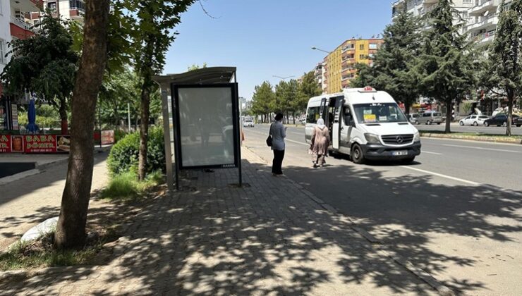 Diyarbakır Fırat Bulvarı’nda engeliler, otobüs durağına ulaşamıyor